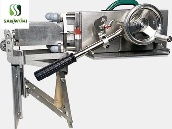 קטורת עושה מכונה קטורת מקל במבוק קטורת ידנית ובכך Extruding מכונת קטורת הגליל מכבש להרכיב מכונה